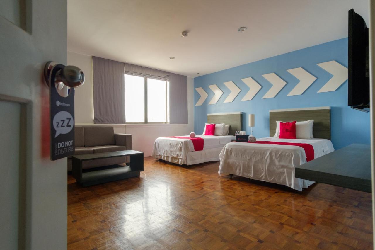 Reddoorz Plus @ Casino Street Makati Makati City Zewnętrze zdjęcie