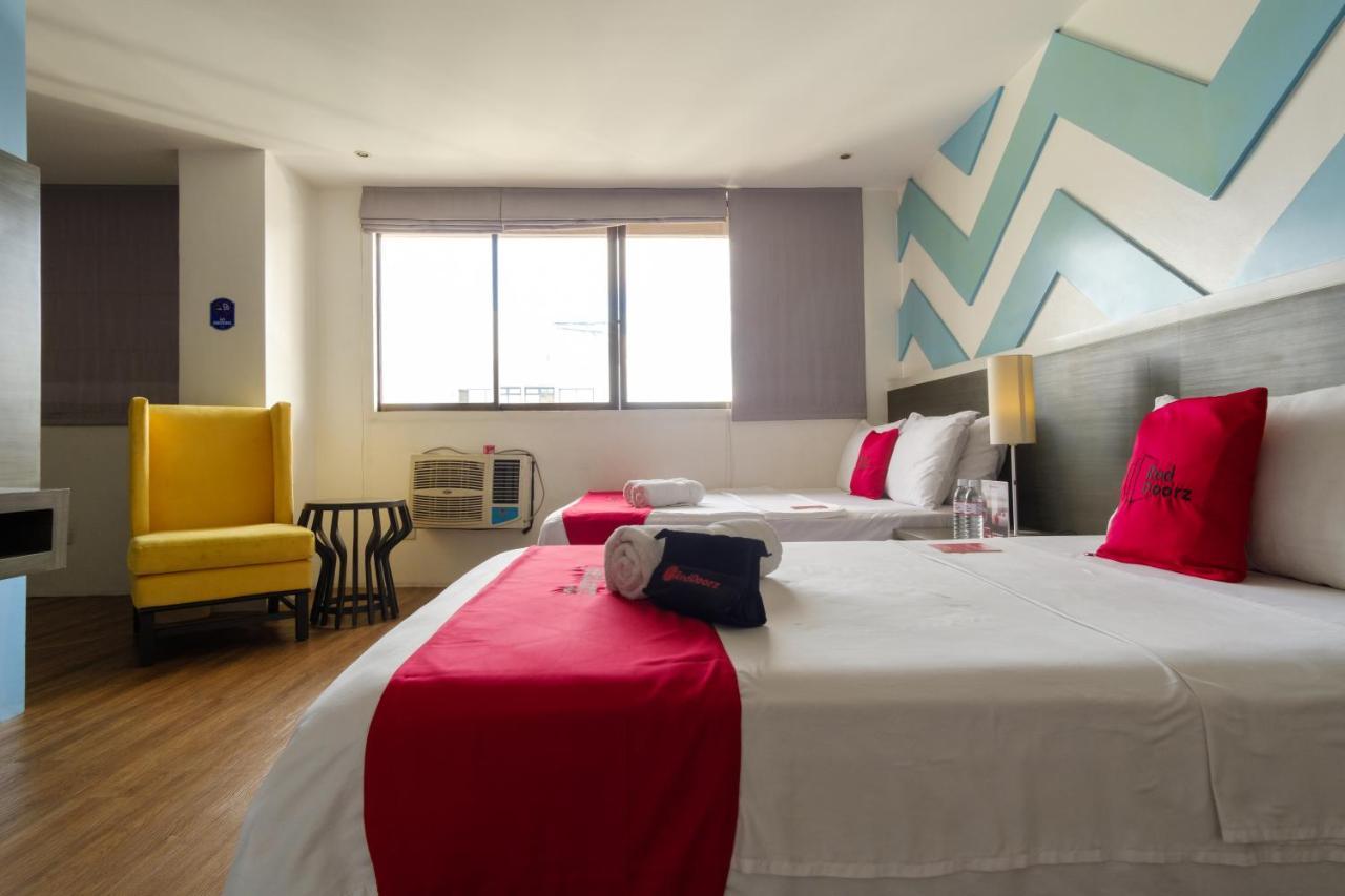 Reddoorz Plus @ Casino Street Makati Makati City Zewnętrze zdjęcie